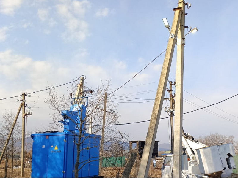 Продолжается восстановление наружного освещения в населенных пунктах Хасанского округа.