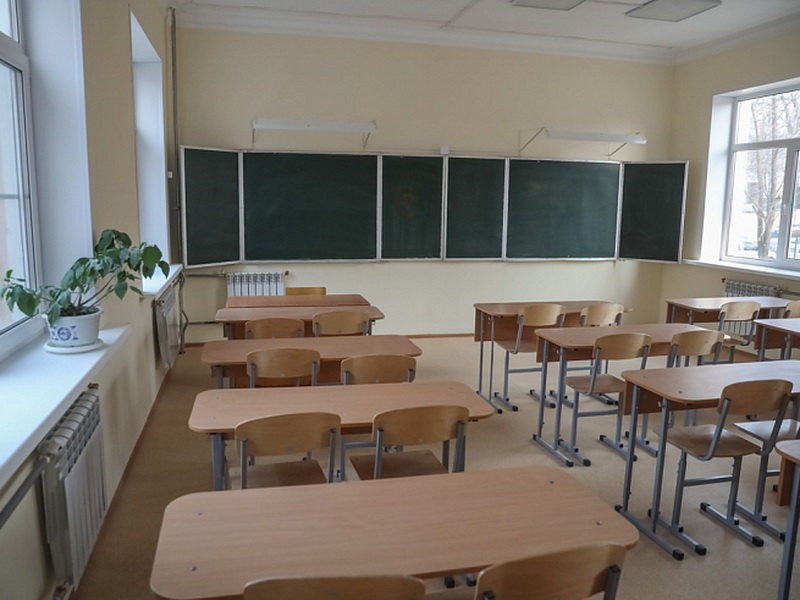 Почти полмиллиарда рублей направят сельским педагогам в Приморье на оплату услуг ЖКХ.