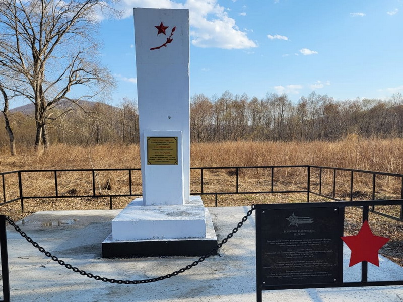Ко Дню Победы привели в порядок памятники..