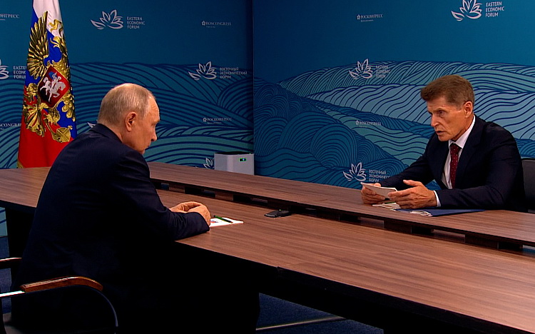 Владимир Путин поддержал предложения Олега Кожемяко по минимизации последствий ЧС в Приморье. Владимир Путин поддержал предложения Олега Кожемяко по минимизации последствий ЧС в Приморье.